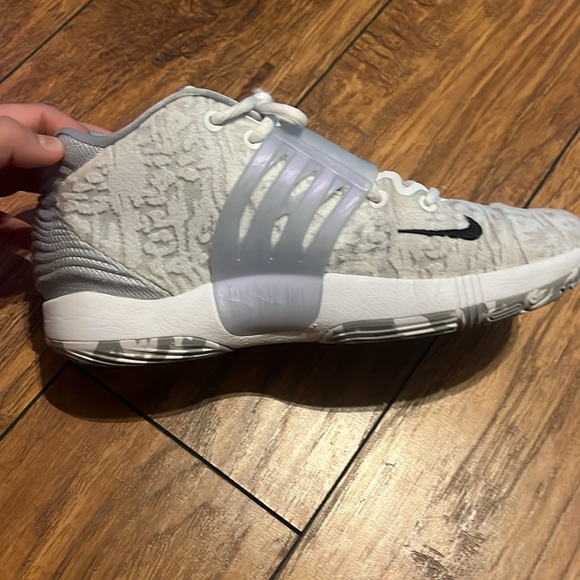 These are Nike Kd 14,”HOME”. They are size 8. They are in very good condition. - Picture 8 of 9